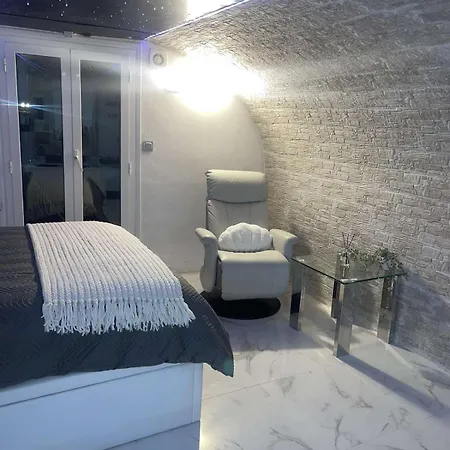 Apartment , Nice
